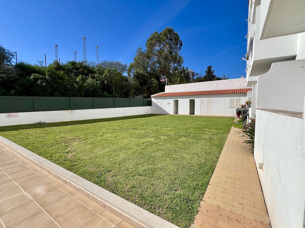 Albufeira Town Apartment by Homing
