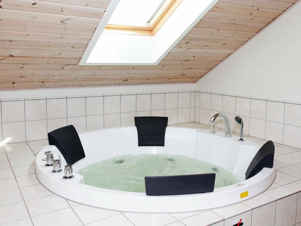 14 Person Holiday Home in Rodby-by Traum view 4