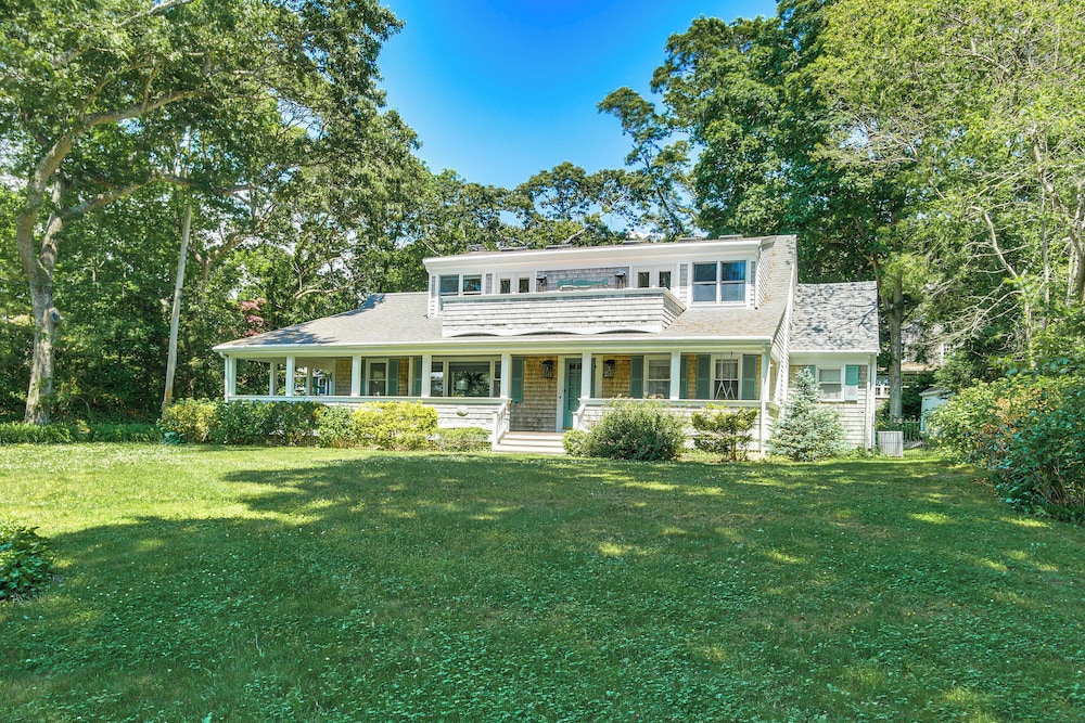 1 Mi to Beach: Cape Cod Family Home in Bourne!