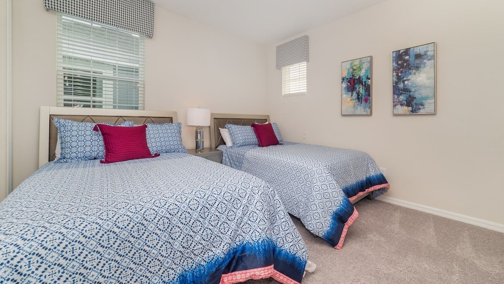 Solara Resort 5 Bedroom Home with Pool+Spa 5 Home
