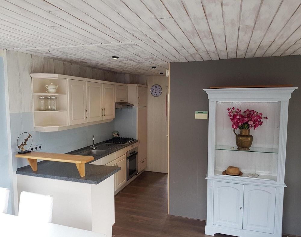 Attractive Bungalow Near Beach, Dunes