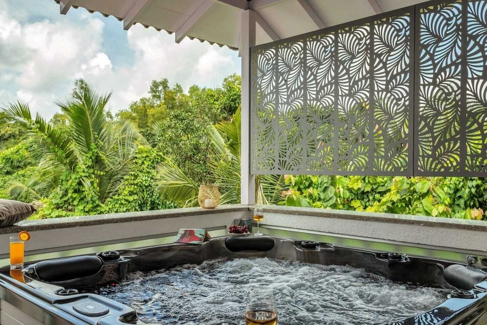 AquaVista Assagao Residency