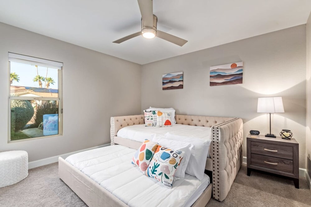 Citrus Grove Heated Pool Putt Grn Gameroom