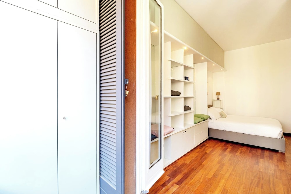 Modern Split Level Apartment