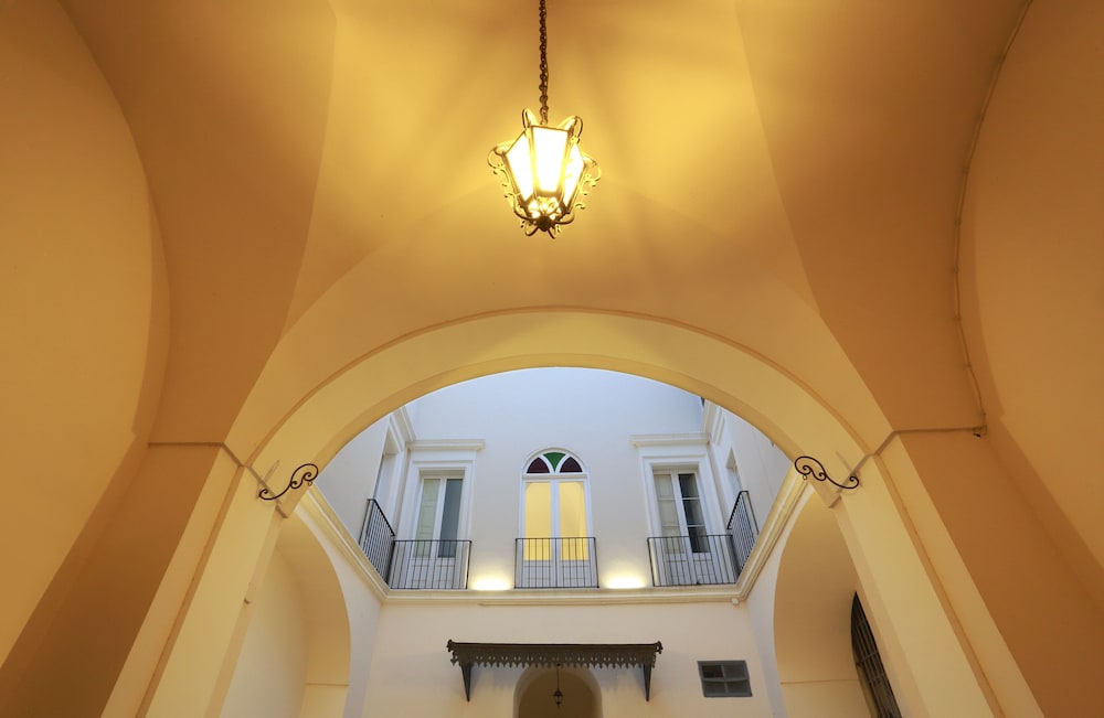Personè Palace