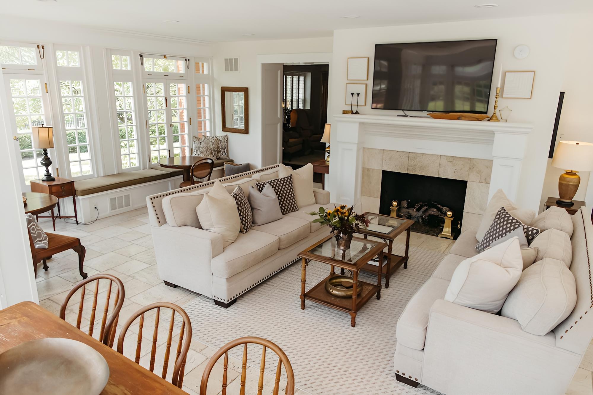 Kansas City Vacations - Oak Street Mansion - Property Image 23
