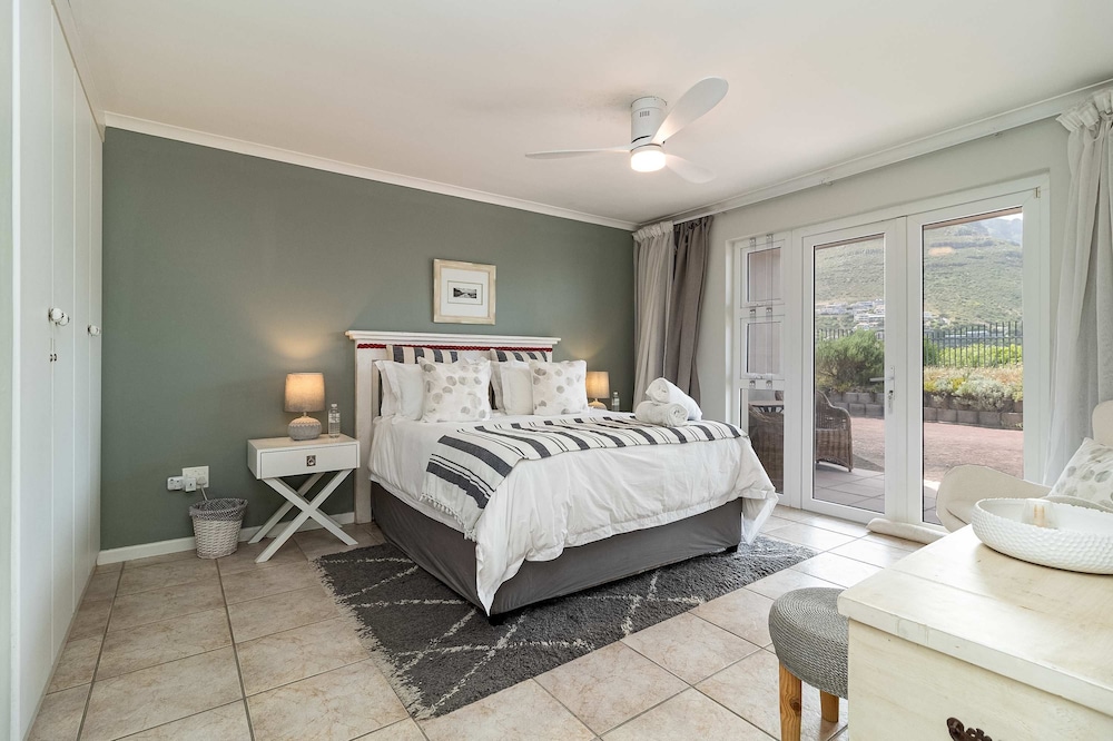 3 Bedroom Family Apartment Beach Club - Houtbay