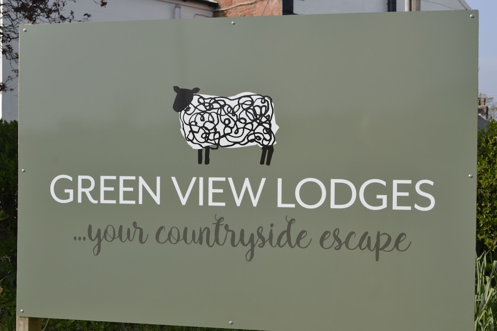 Green View Lodges
