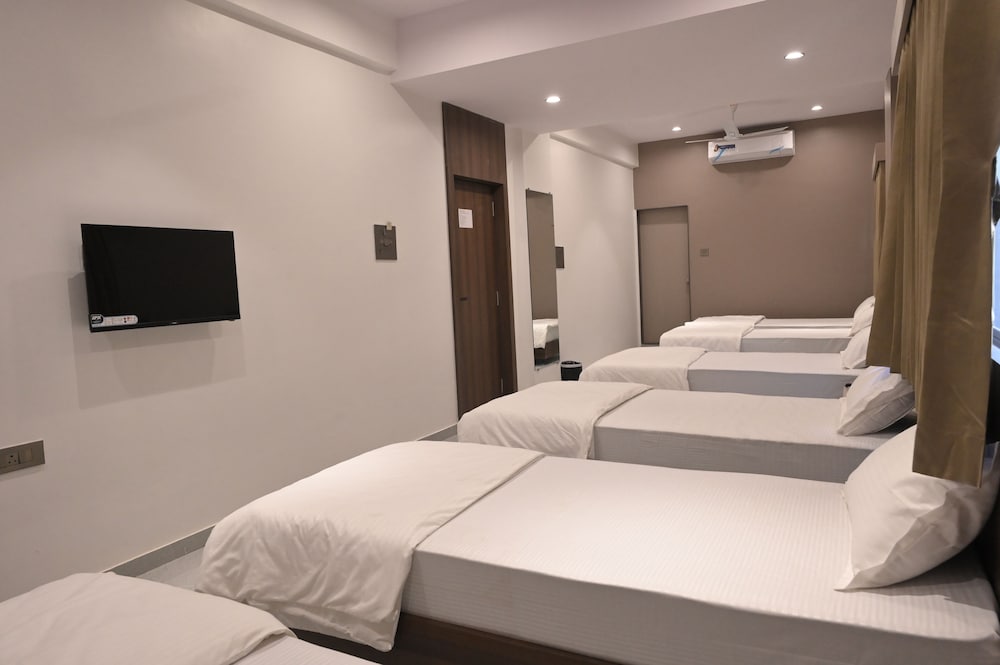 Plumeria Hotel