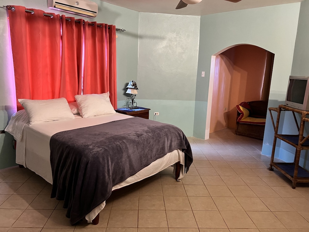 Jah Freedom Inn Negril