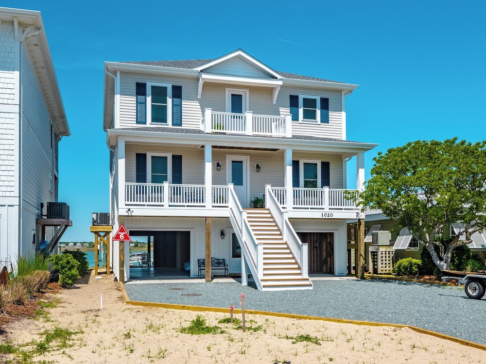 Channel 6 by Topsail Realty