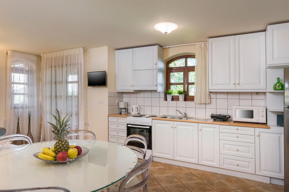 Iason Villas