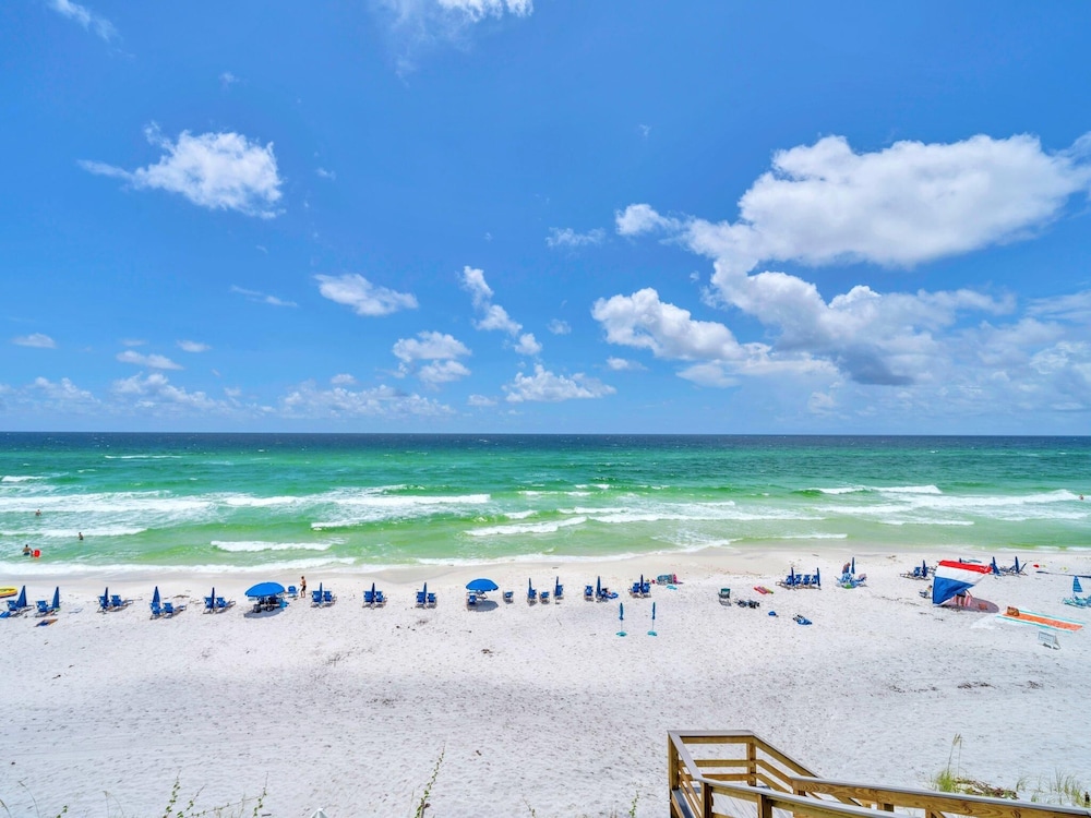 Blue Mountain Beach Villas 5A