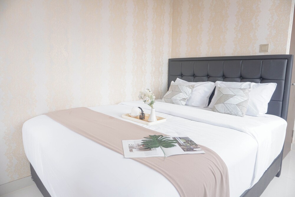 Homey And Best Deal 2Br Transpark Cibubur Apartment