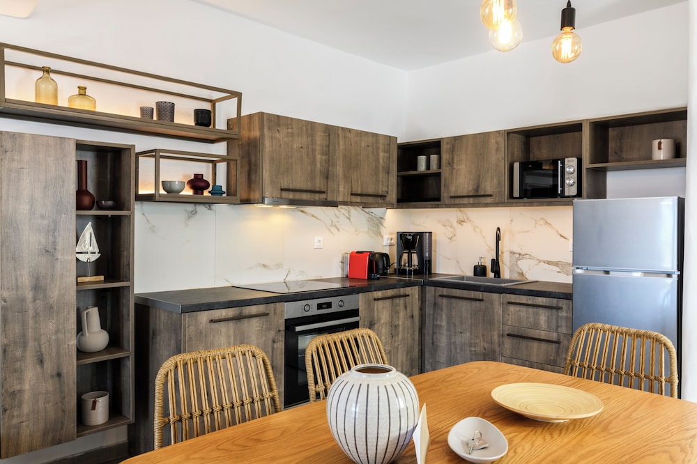 Mykonist Merchia Beach Villas & Suites