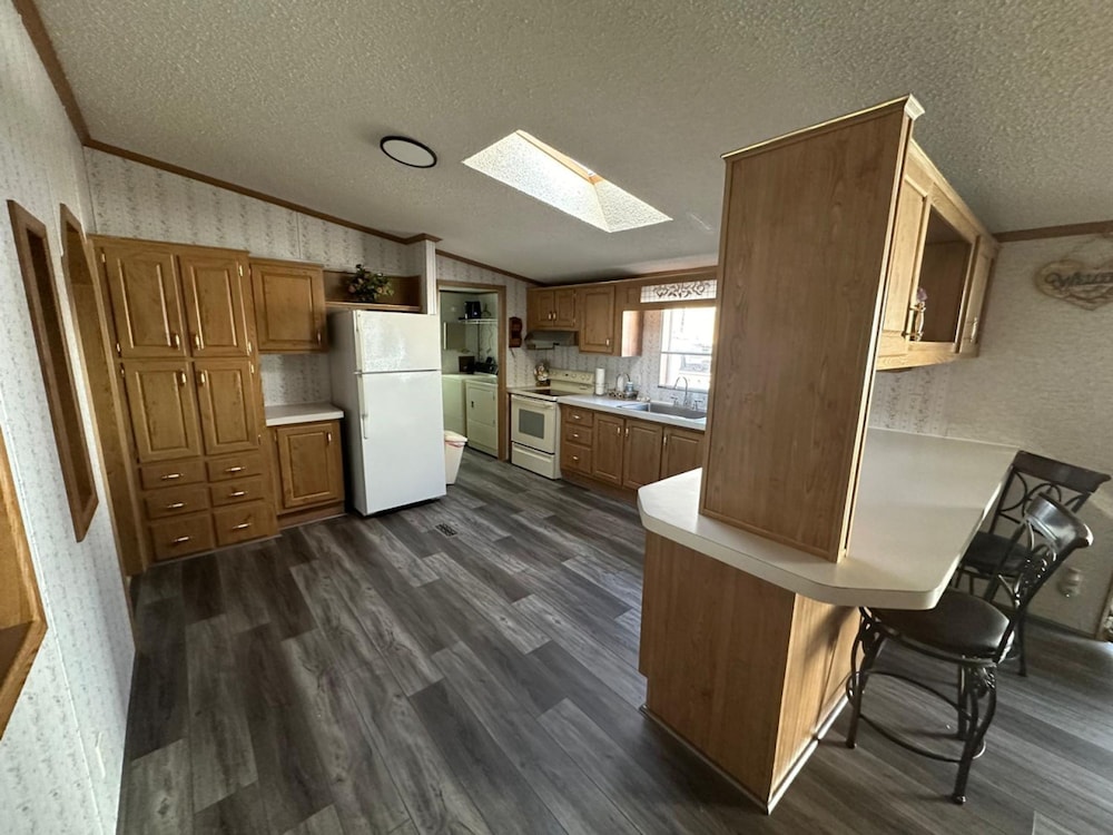 Secluded Lodge Farm Views 50 Acres Wifi
