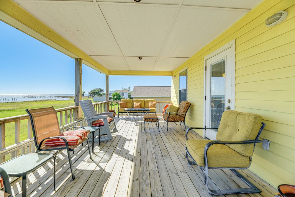 Powderhorn Lake House w/ Grill + Water Views!
