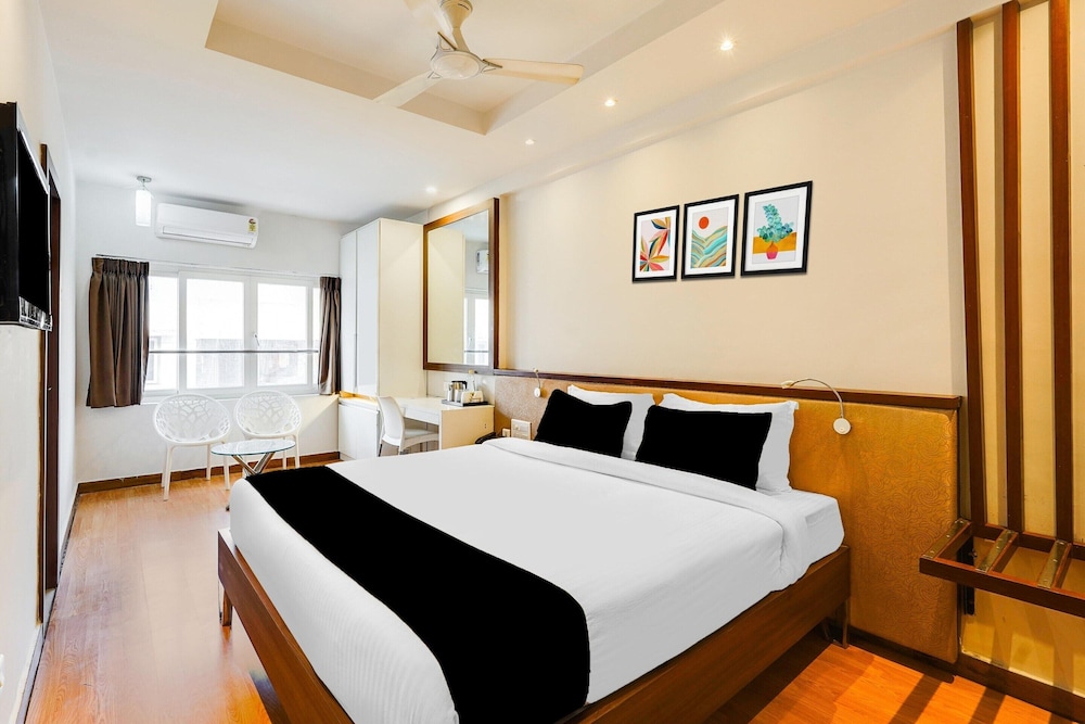 Super Townhouse Oak Kodambakkam