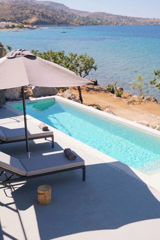 Floating Cubes Villas Aegina view 2