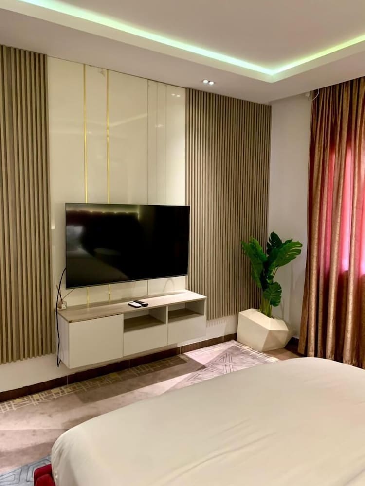Sujimoto Serviced Apartments