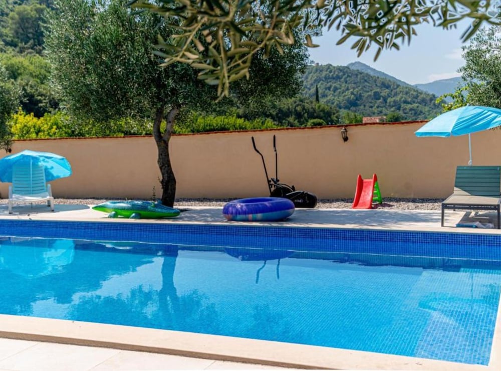 Natur Olive House Ston