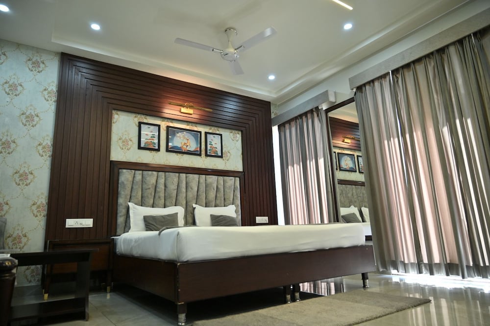 Hotel Ratan Mahal Palace