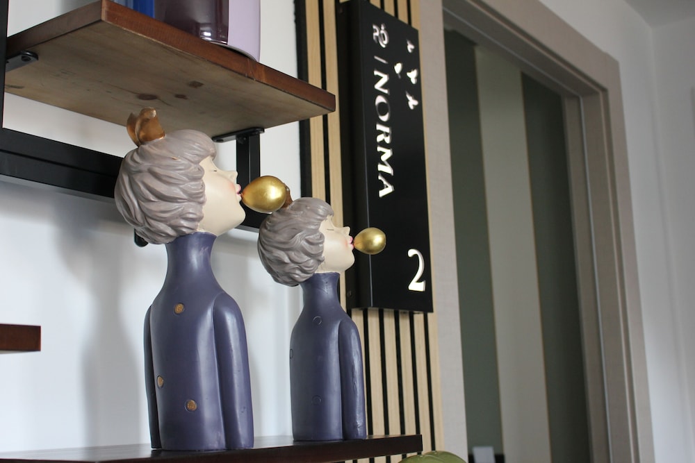 Roby's boutique rooms