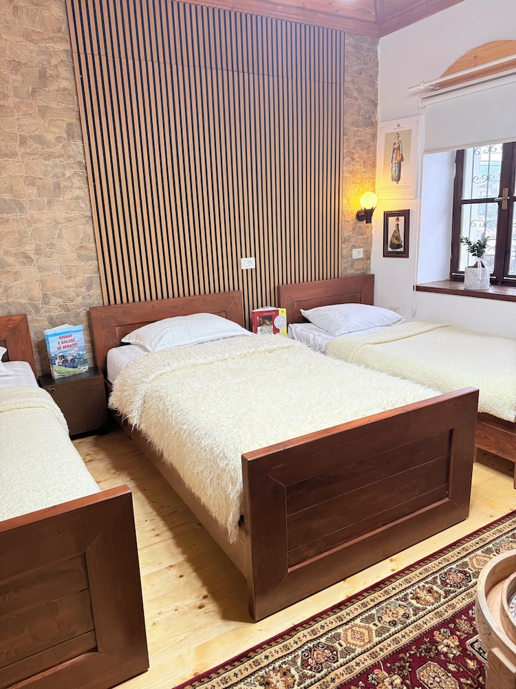 Old Town Guesthouse Guri