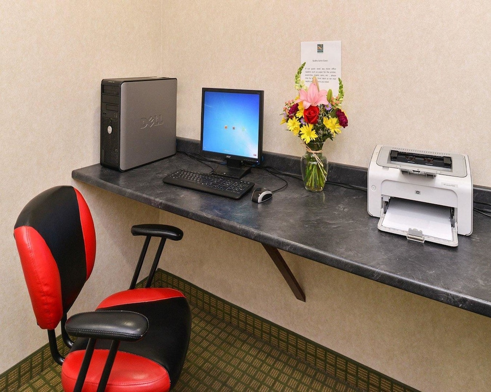 Quality Suites - Property Image 16