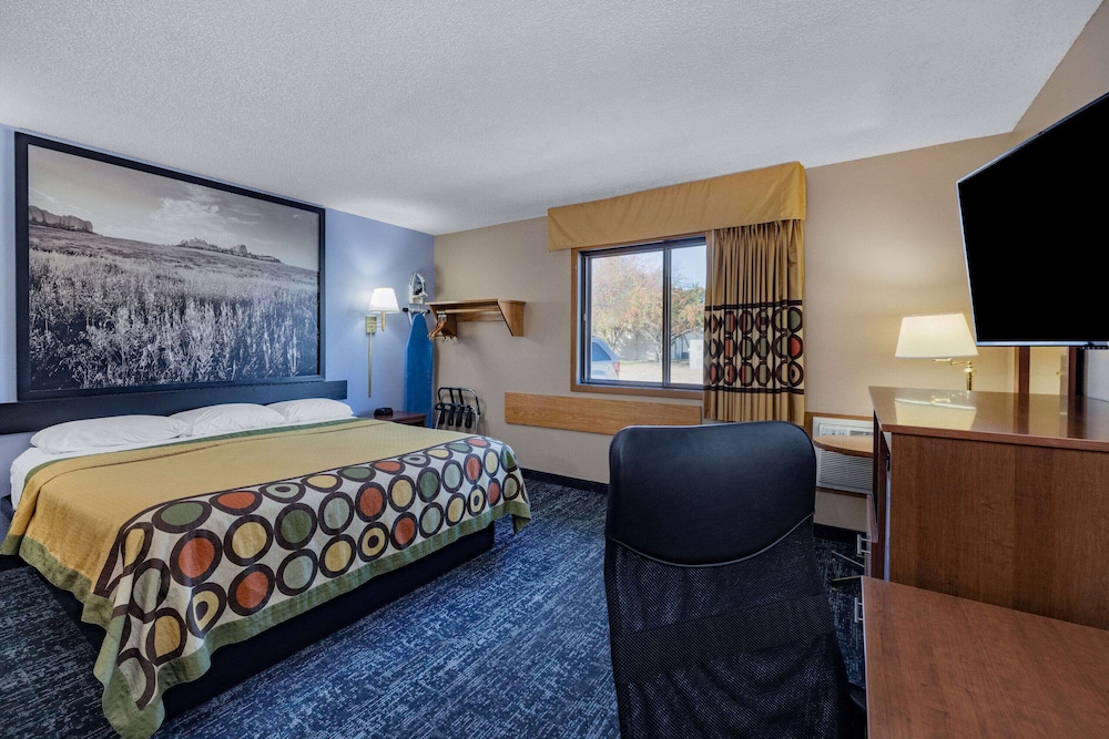 Super 8 by Wyndham Valentine NE
