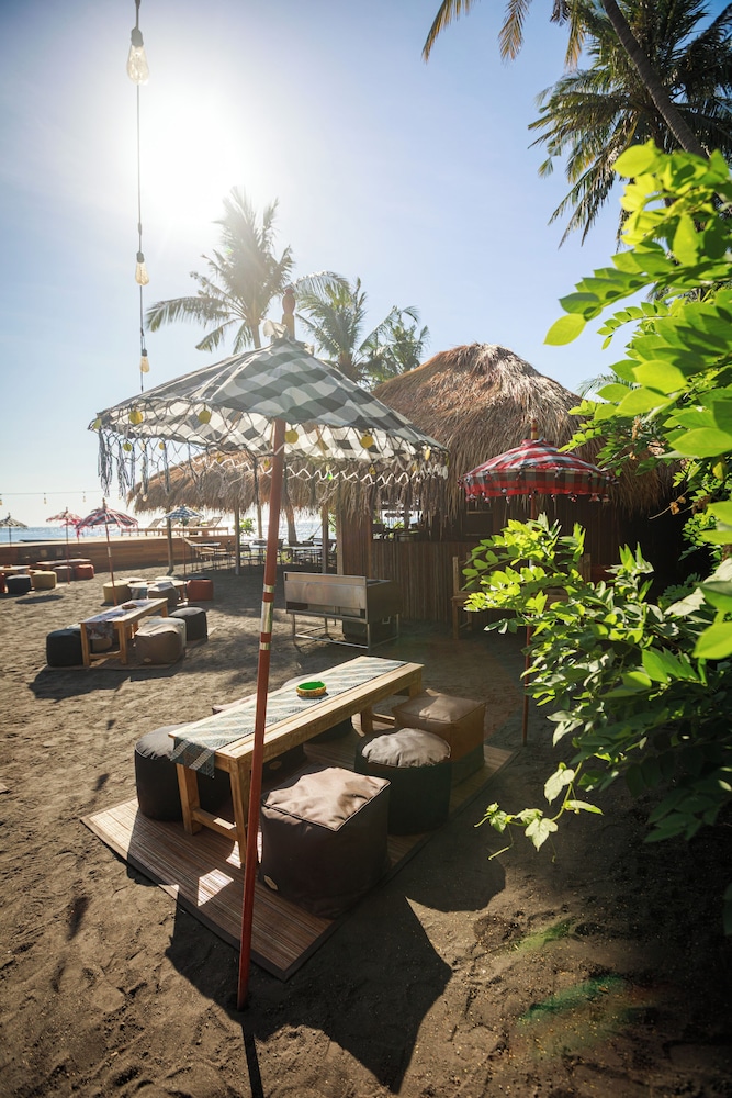 Barefoot Glamping