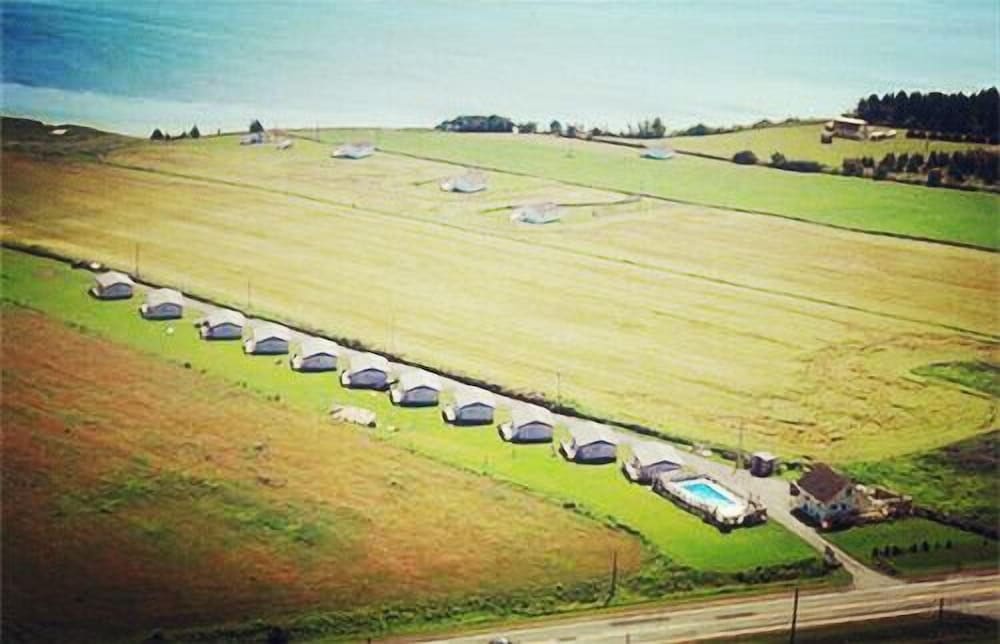 Blue Crest Cottages