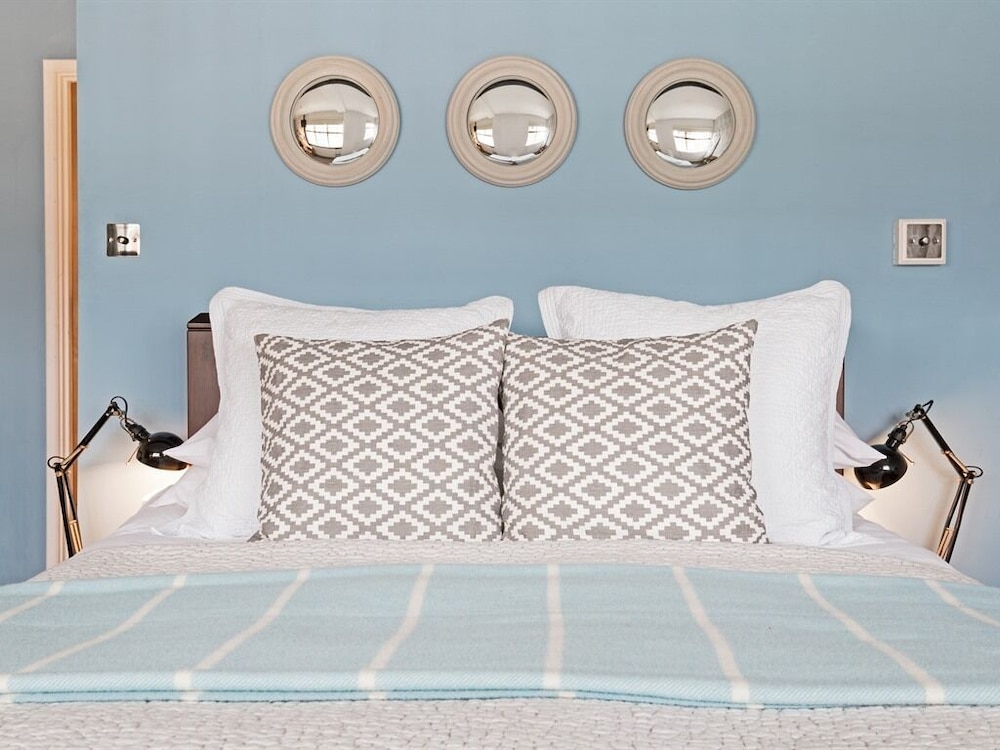 Devizes Vacations - The George  Dragon - Property Image 10