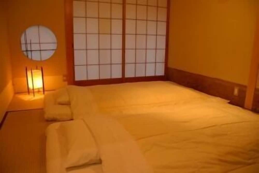 Japanese Inn Yoshimizu view 4