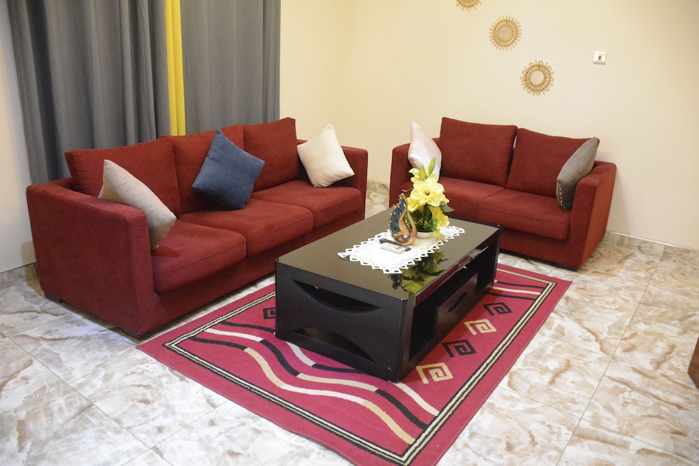 Hunters Royal Apartments