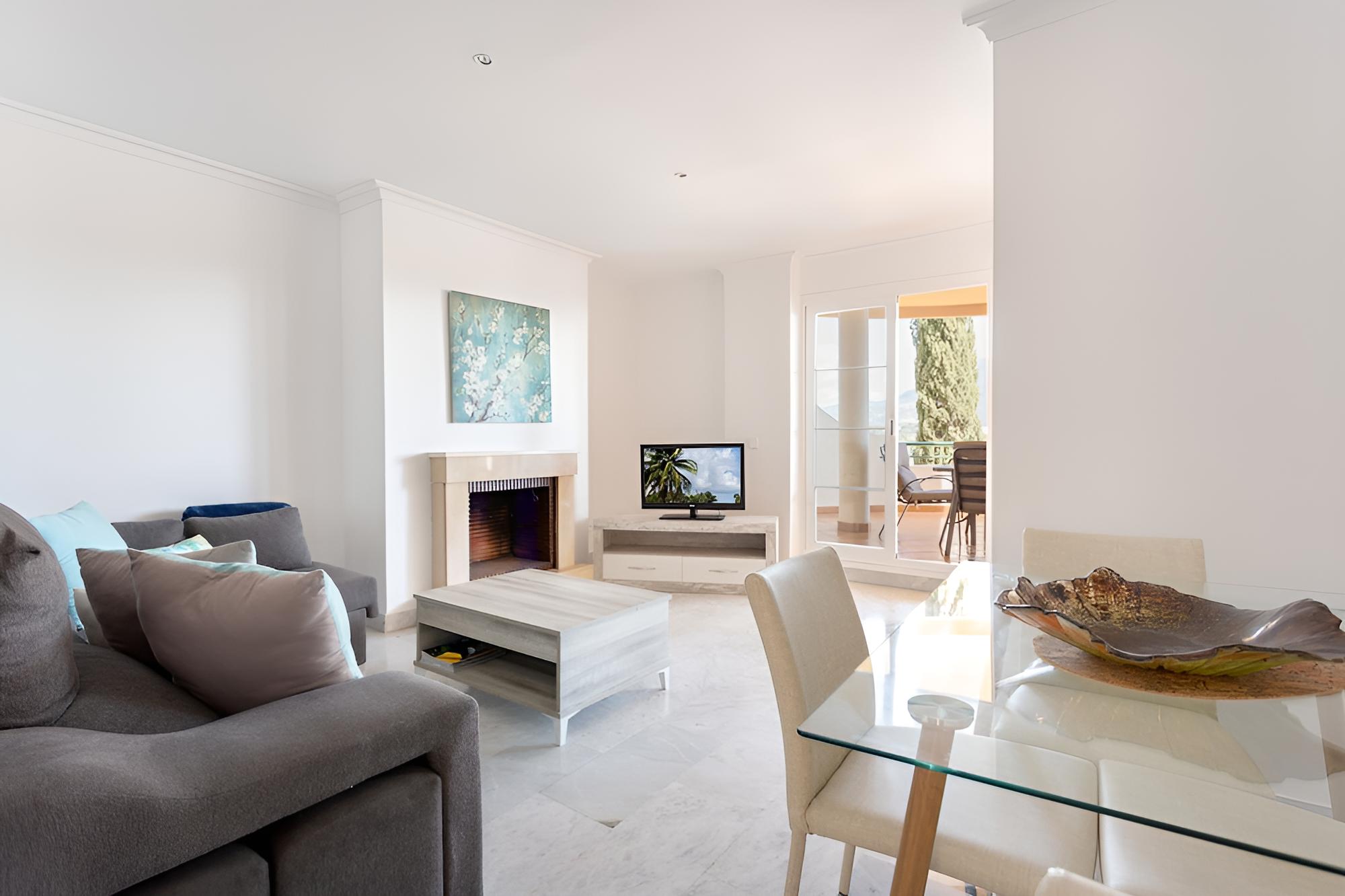 Apartamentos Señorío de Aloha view 3