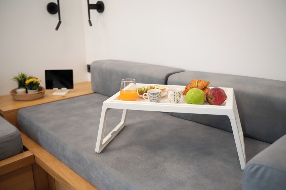 Cardamilia Suites
