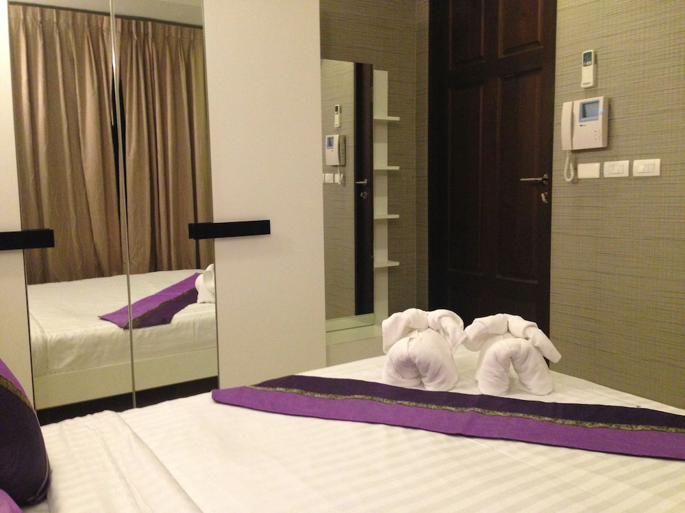 The Haven Lagoon Condo Patong view 2