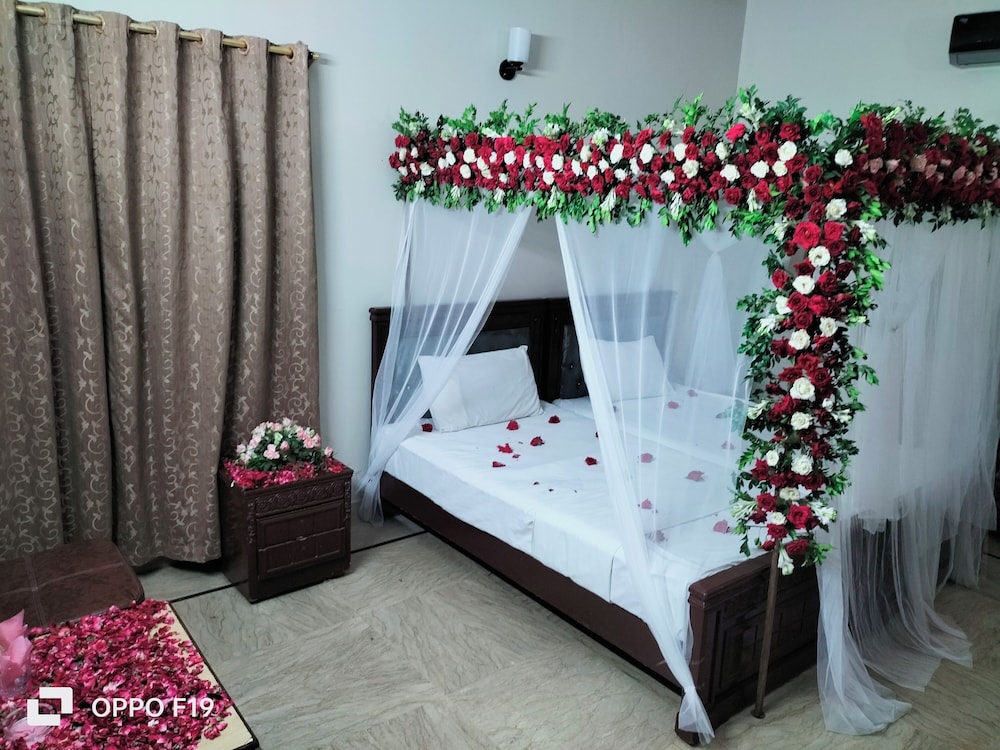Cosy Inn Guest House Karachi view 2