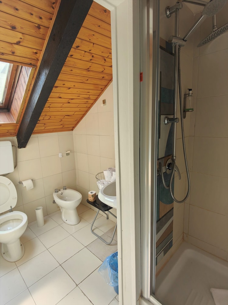Mercanti Attic Version