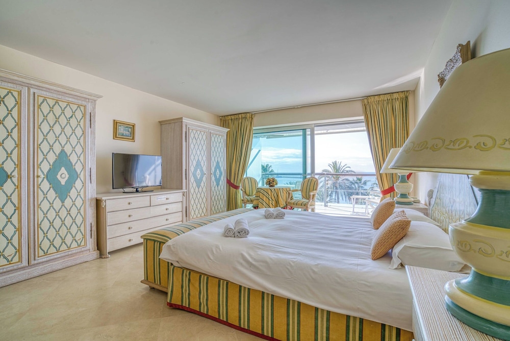Apartment 60sqm on the Croisette - Balcony With sea View view 5