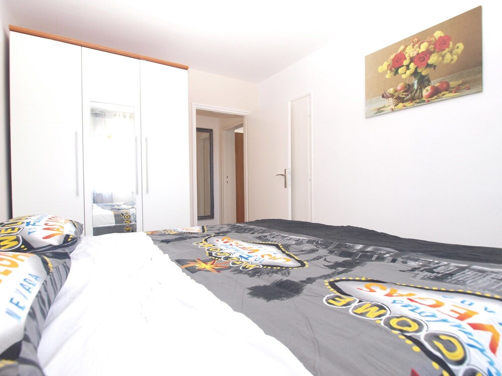 Apartment 1592 view 2