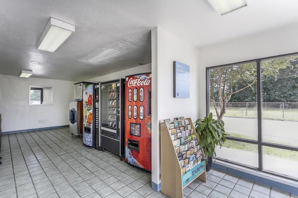 Studio 6 Lafayette, LA – I-10 & I-49 N