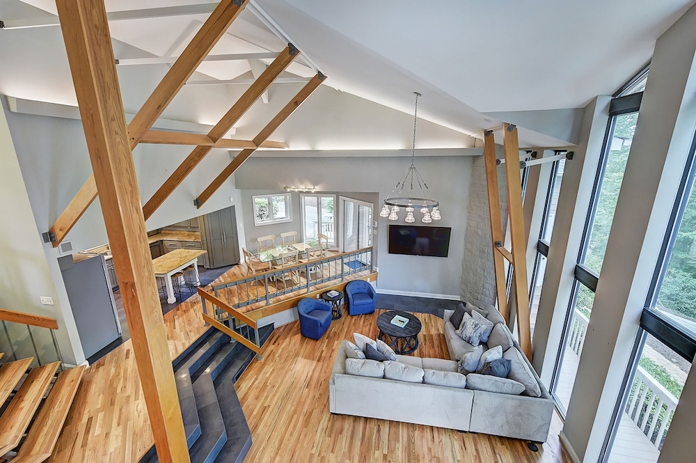 Butler Bliss by Avantstay Private Dock Views