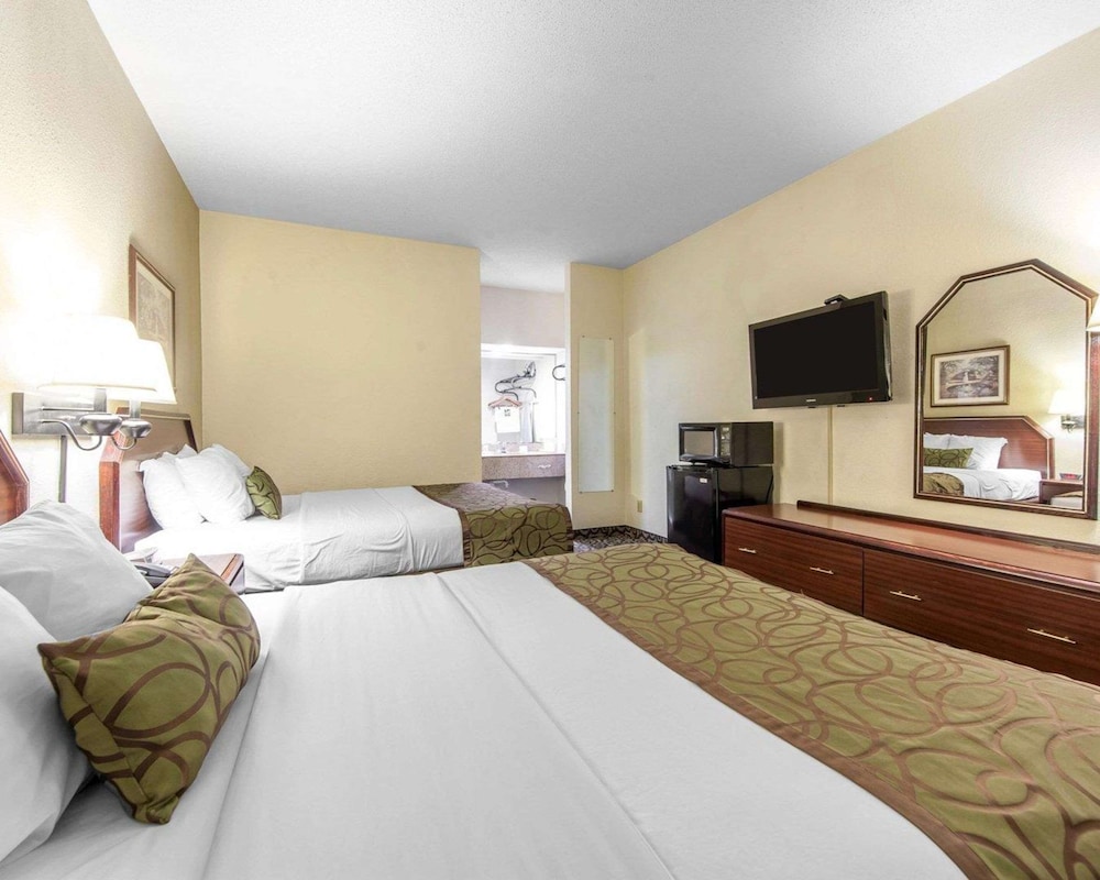 Quality Inn Johnson City near Downtown