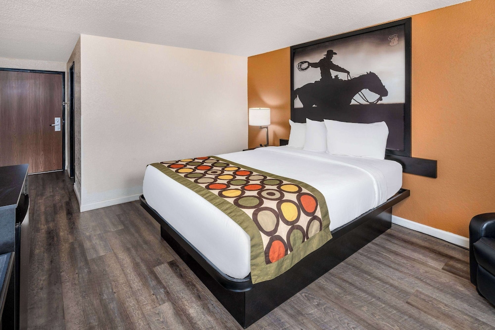 Super 8 by Wyndham Cheyenne WY view 3