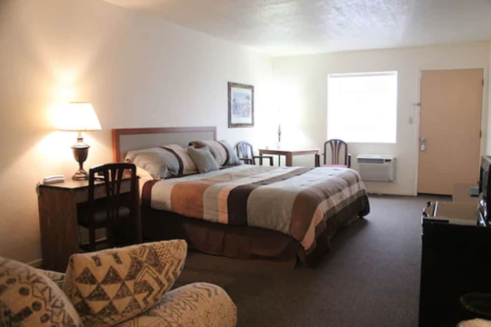 The Lake House Inn