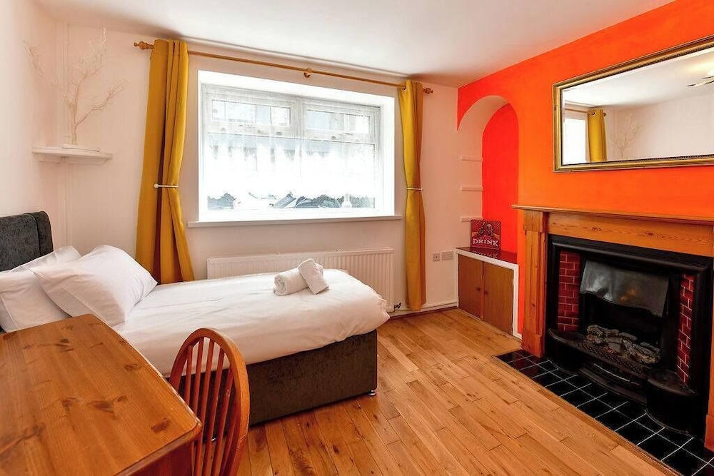 Host Stay Oxford Street House
