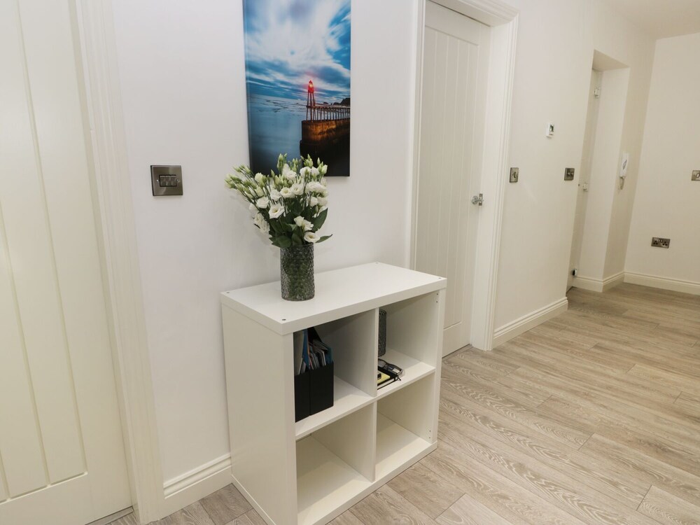 The Office Gardens, Apartment 2