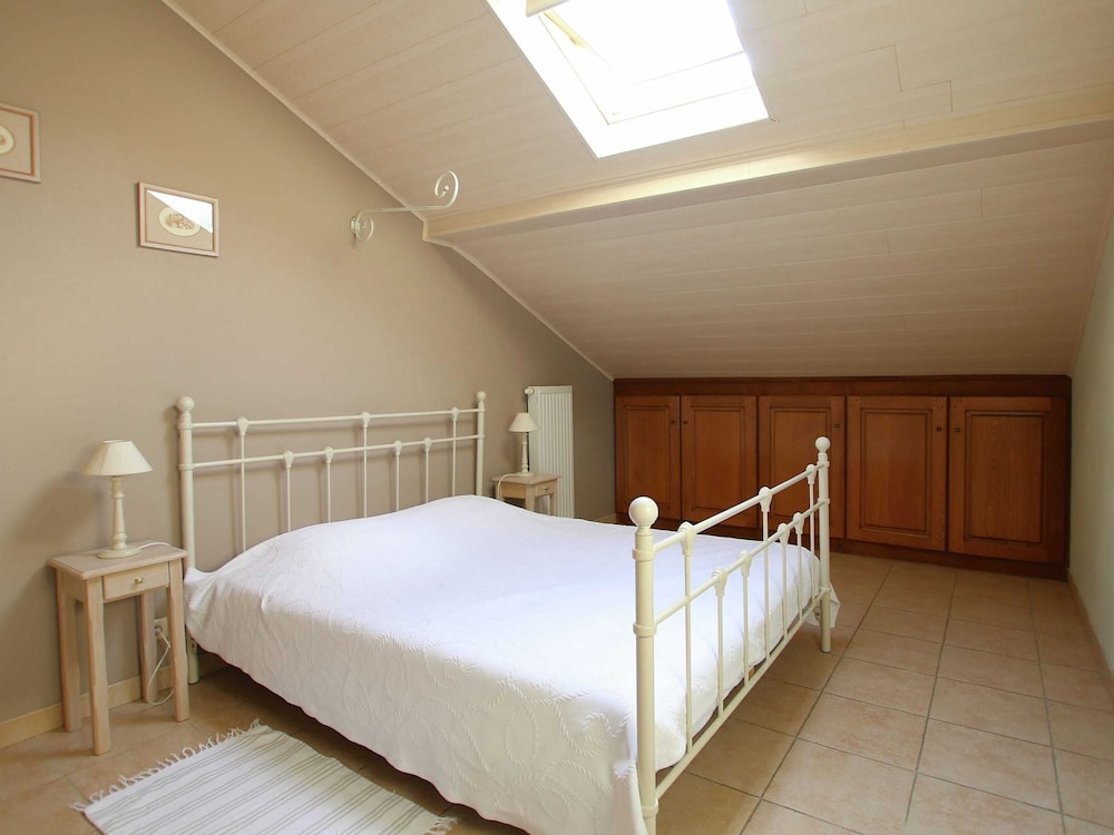 Attractive Apartment in Jehonville With Terrace view 3